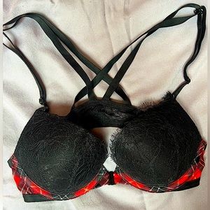 32AA bombshell push up bra, Victoria’s Secret, Lacey and criss cross